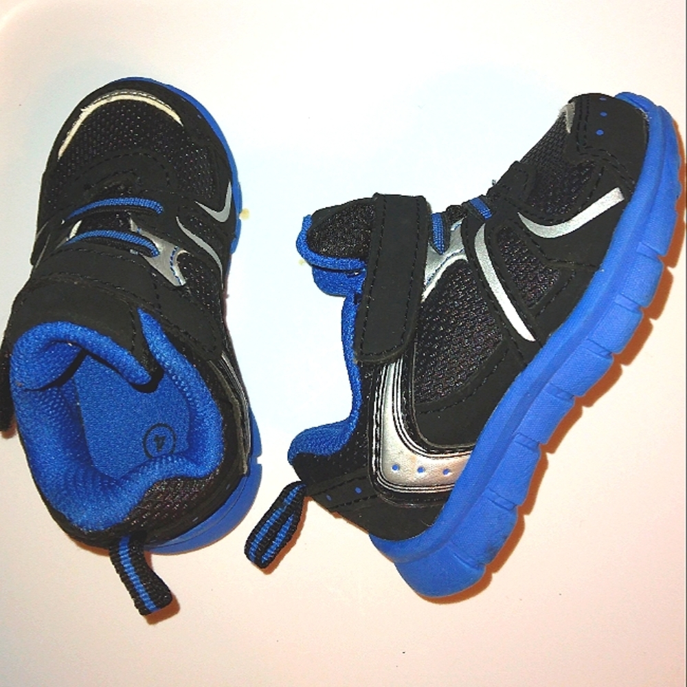 EUC Infant Boys Kid Connection Velcro Closure Non-Marking Sneakers